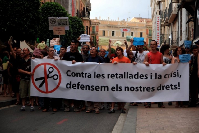Més de 500 persones es manifesten a Reus el 18 de juny contra la crisi i les retallades, i 10.000 a Tarragona el dia 19