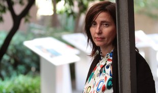 “La prohibició del burca és una excusa per regular l’espai públic”. Entrevista a Ángeles Ramírez, autora del llibre “La trampa del velo”, i article seu sobre el tema
