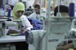 Persones que fan roba en situacions d’esclavitud: la moda de l’explotació laboral