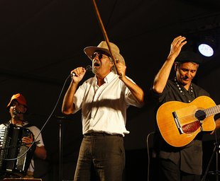 Quico el Célio, el Noi i el Mut de Ferreries, vint anys dignificant la música del sud