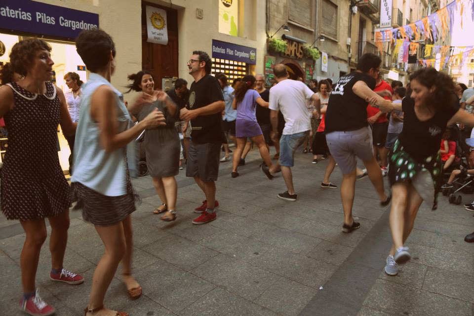 No ens cansarem de ballar